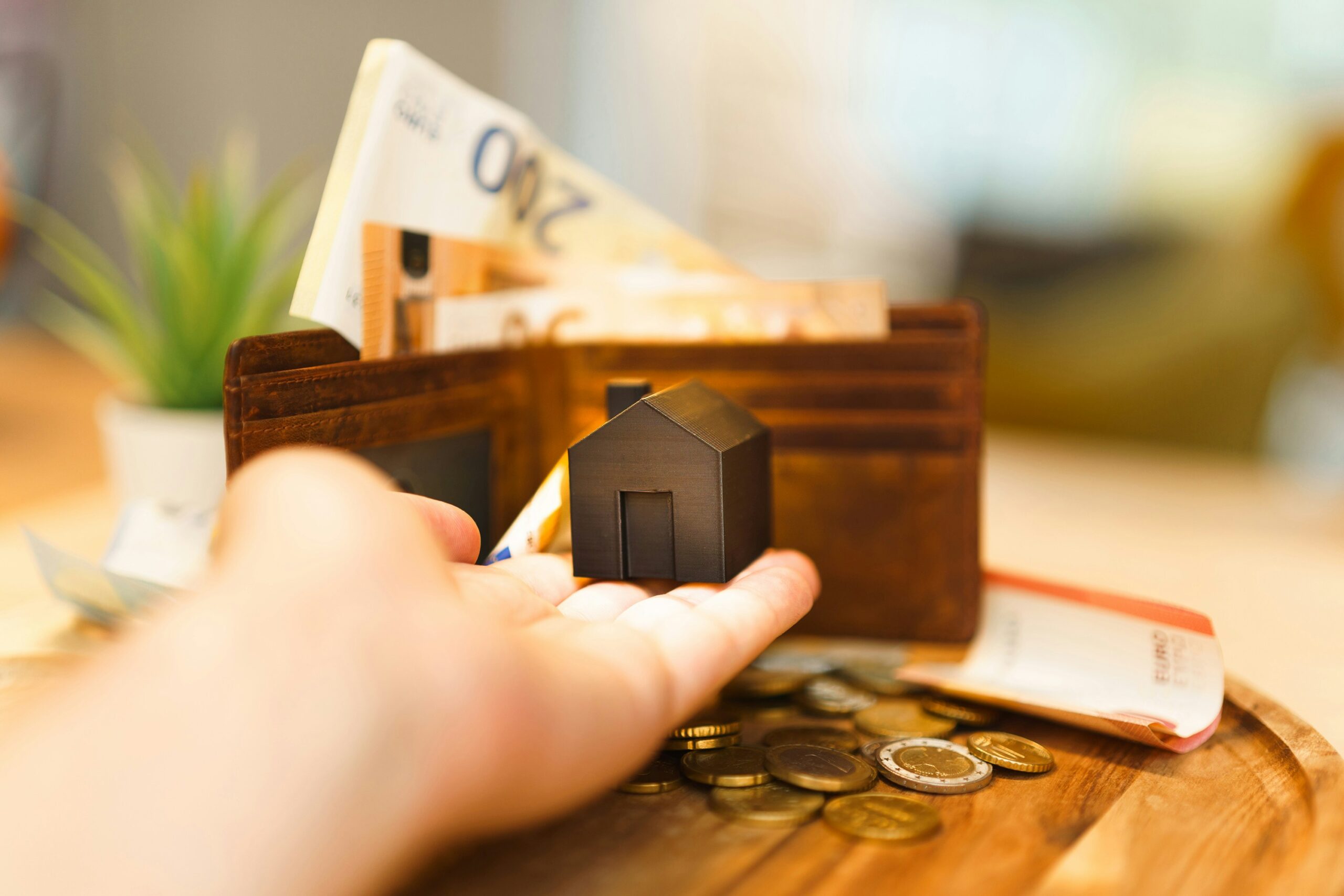 Timing The Market: When To Refinance Your Mortgage